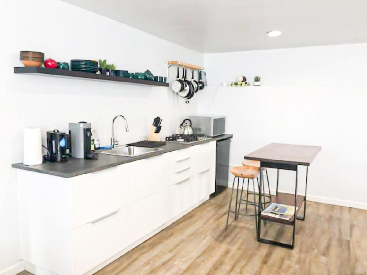 Modern In La - Sh3-ww Los Angeles